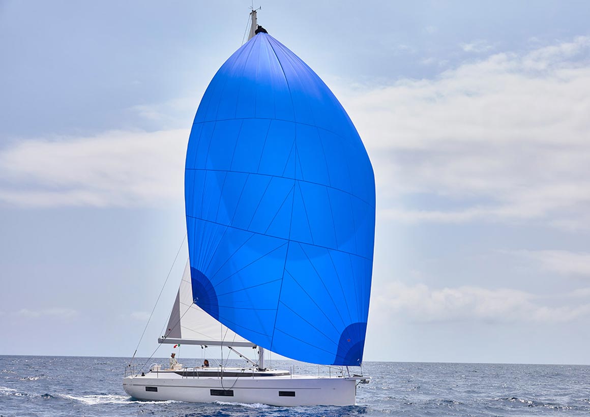 Tipps zum Segeln mit dem Code Zero Tipps zum Segeln mit dem Code Zero