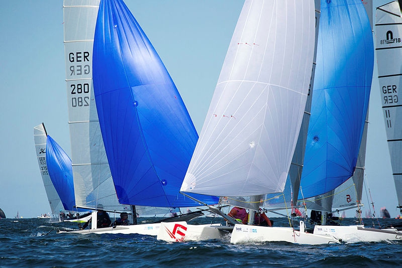 Moderne Segelyachten mit GFK-Rümpfen. Moderne Segelyachten mit GFK-Rümpfen.