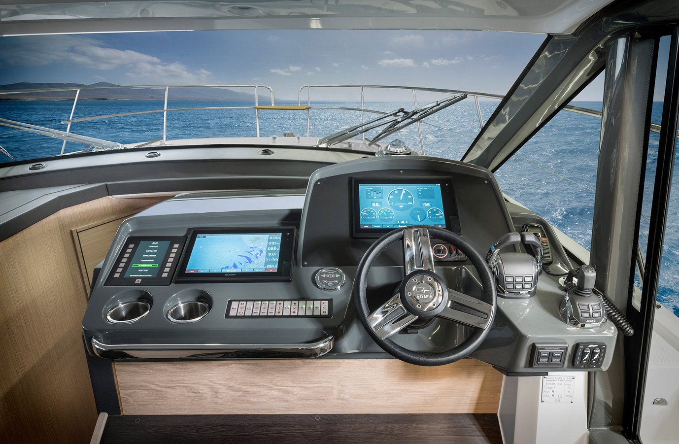 Motorboot R-Line R40 Coupe | BAVARIA YACHTS Motorboot R-Line R40 Coupe | BAVARIA YACHTS