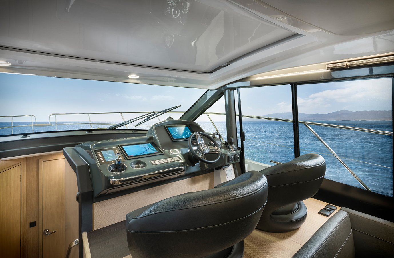 Motorboot R40 Coupe | BAVARIA YACHTS Motorboot R40 Coupe | BAVARIA YACHTS