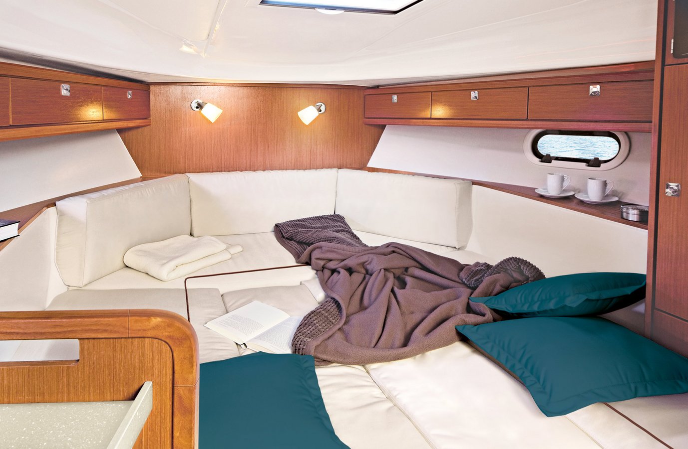 Schlafkabine BAVARIA S29 | BAVARIA YACHTS Motorboote Schlafkabine BAVARIA S29 | BAVARIA YACHTS Motorboote